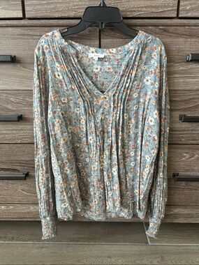 mine Blue Floral Pintuck V-Neck Long Sleeve Blouse